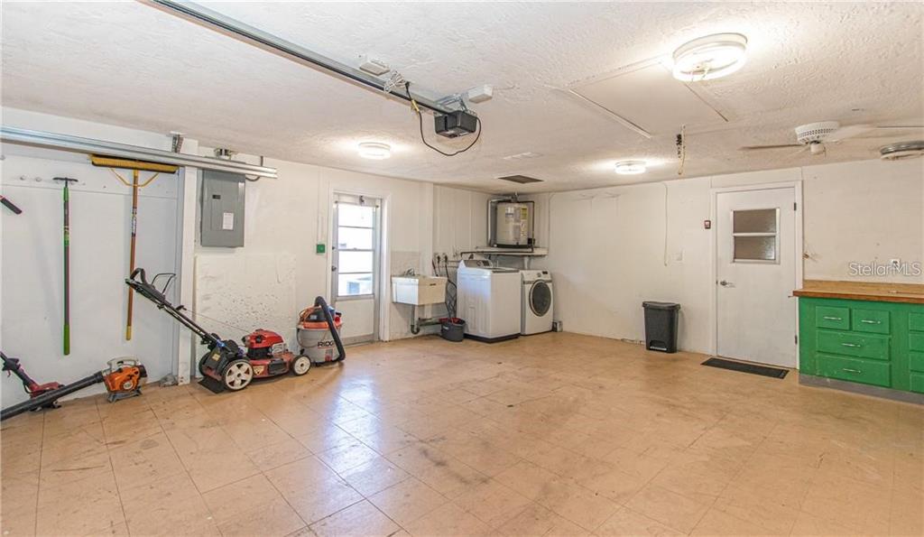 8900 Lido Lane Port Richey, FL 34668 - Photo 36 of 48