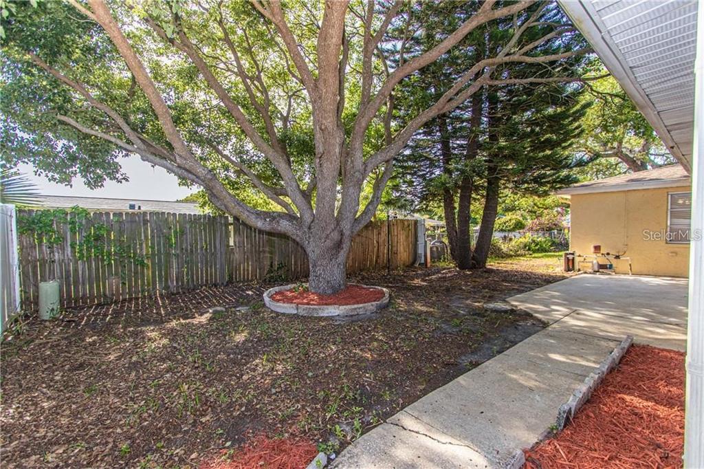 8900 Lido Lane Port Richey, FL 34668 - Photo 40 of 48