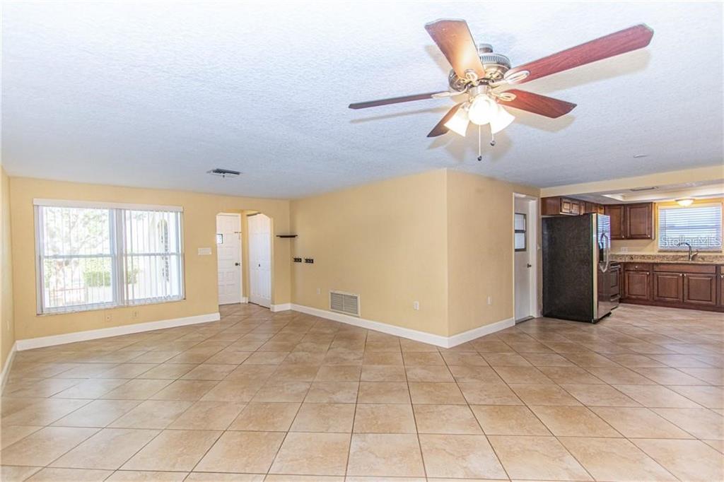 8900 Lido Lane Port Richey, FL 34668 - Photo 6 of 48