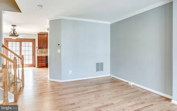 $2,850 | 25242 Dunvegan Square, Chantilly, VA 20152