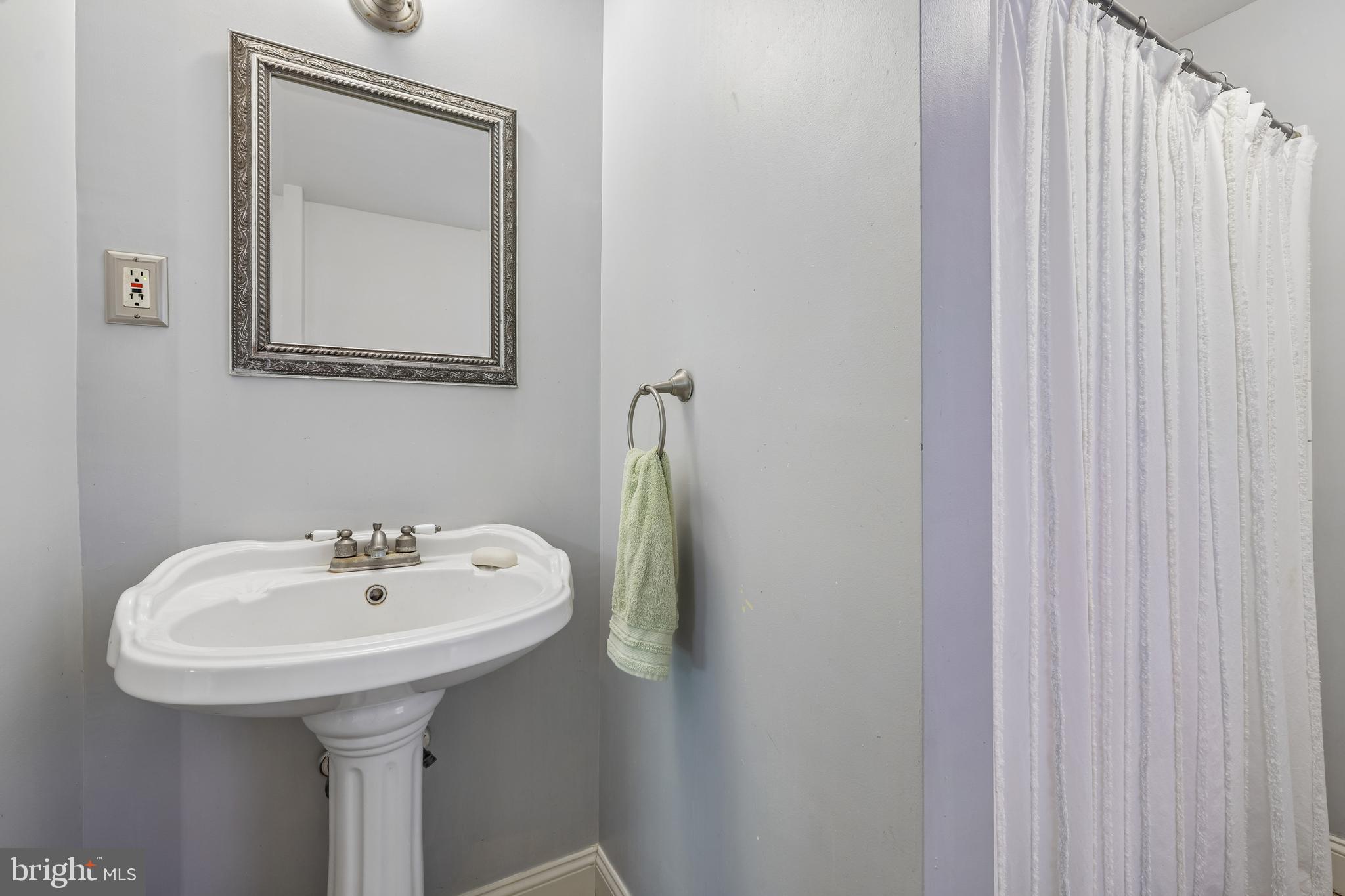 4619 Keswick Road Baltimore, MD 21210 - Photo 39 of 57 Full Bath - Upstairs