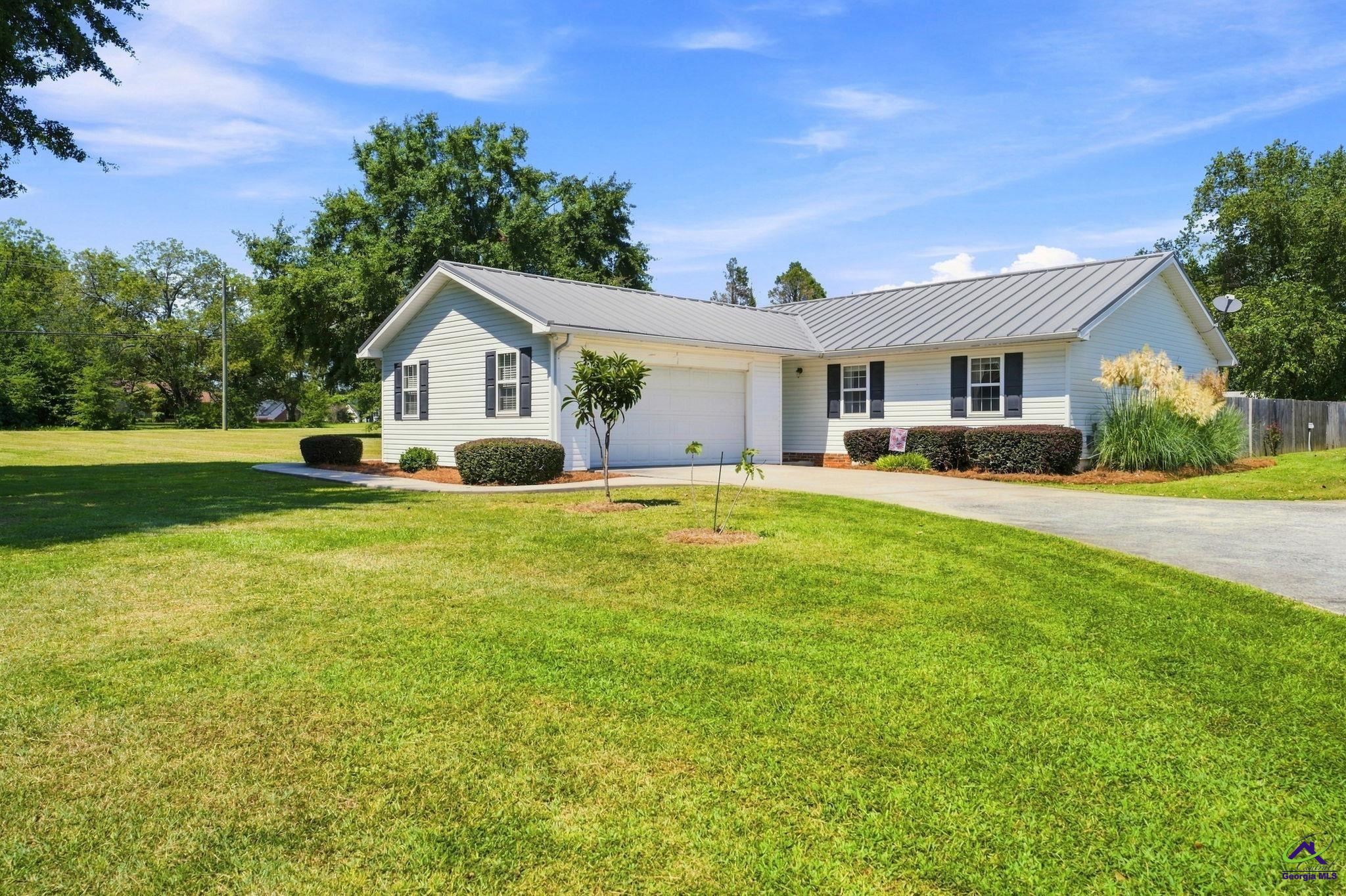 100 Old Hickory Road Byron, GA 31008 - Photo 2 of 47 Gallery Image 2