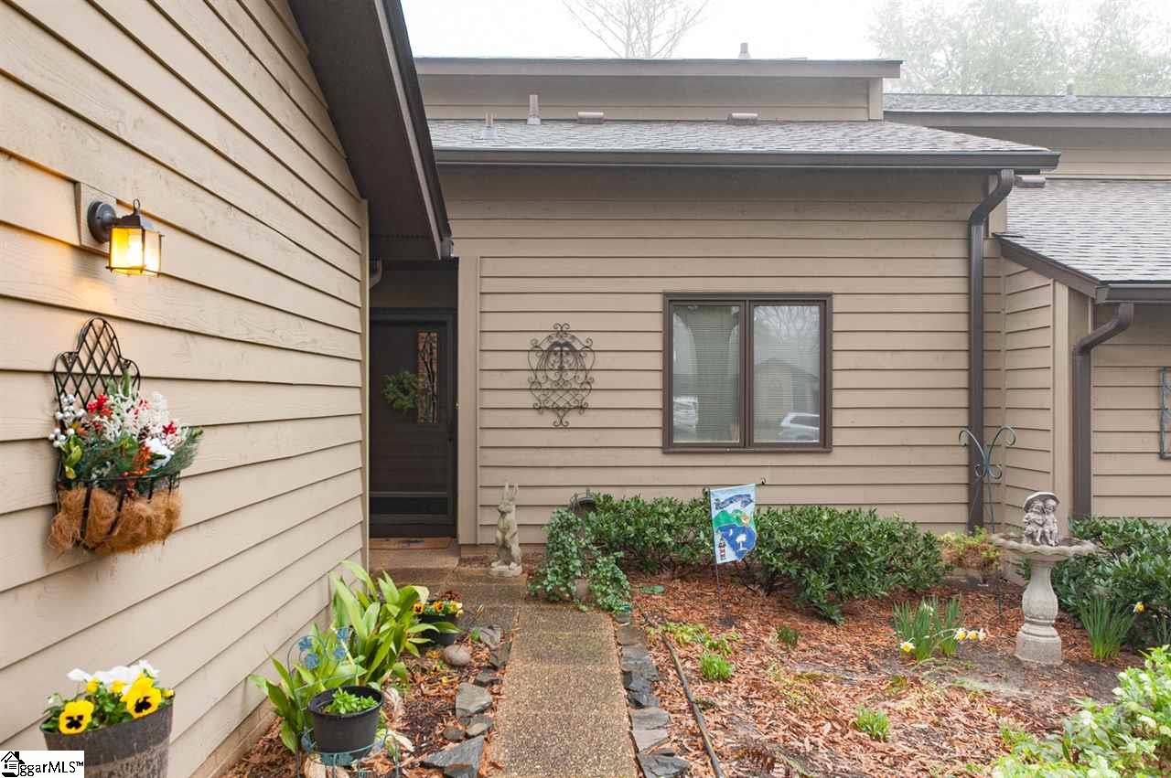620 Tanager Court Greer, SC 29650 - Photo 3 of 36 Gallery Image 3