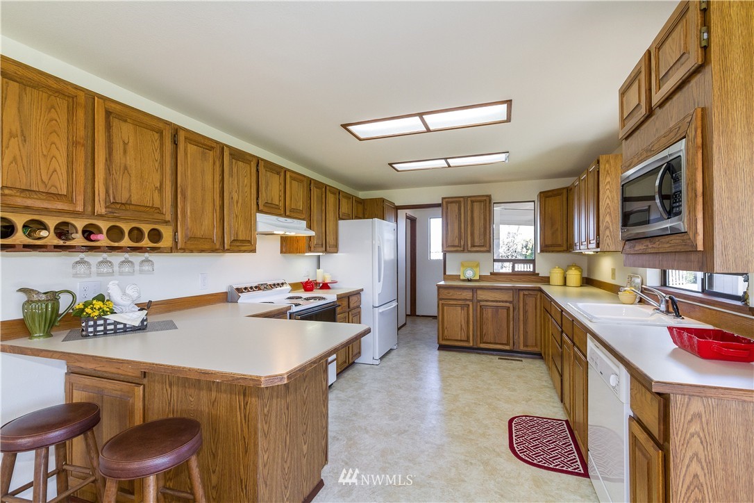 1711 A Collins Road Buckley, WA 98321 - Photo 9 of 23