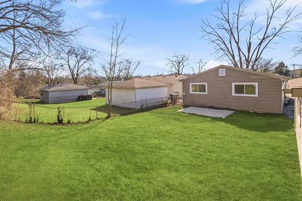 $299,499 | 1543 Highland Avenue, Glendale Heights, IL 60139