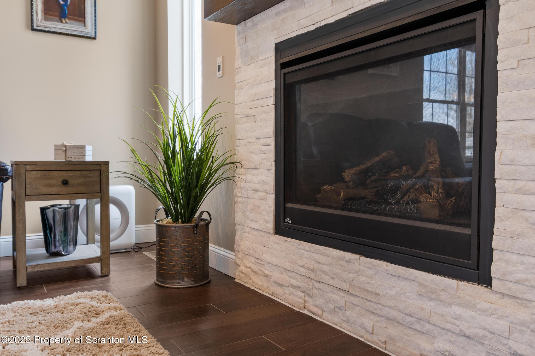 207 Carpenter Hill Road Clarks Summit, PA 18411 - Photo 12 of 54 Great Room