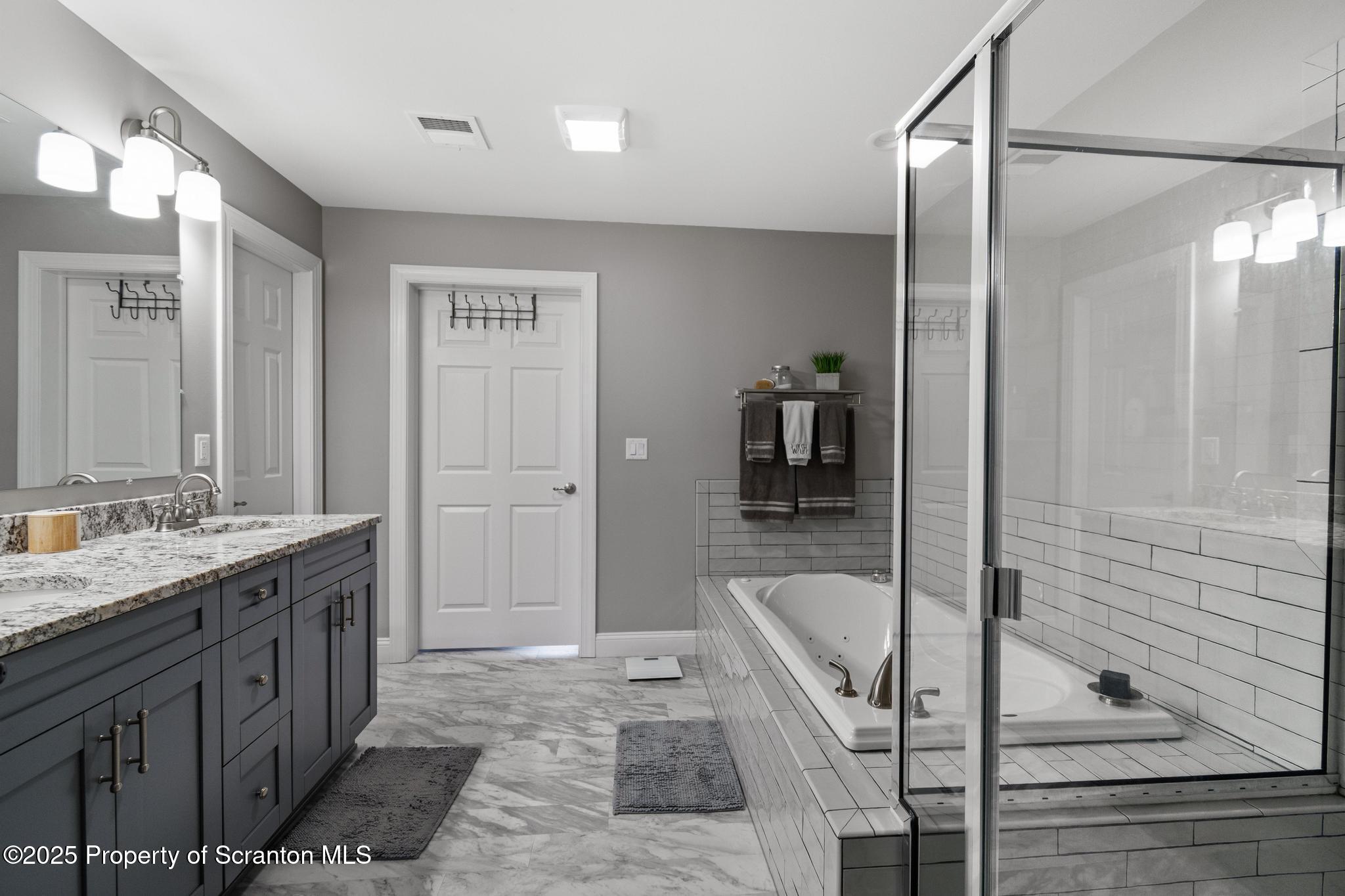 207 Carpenter Hill Road Clarks Summit, PA 18411 - Photo 21 of 54 Primary Bathroom