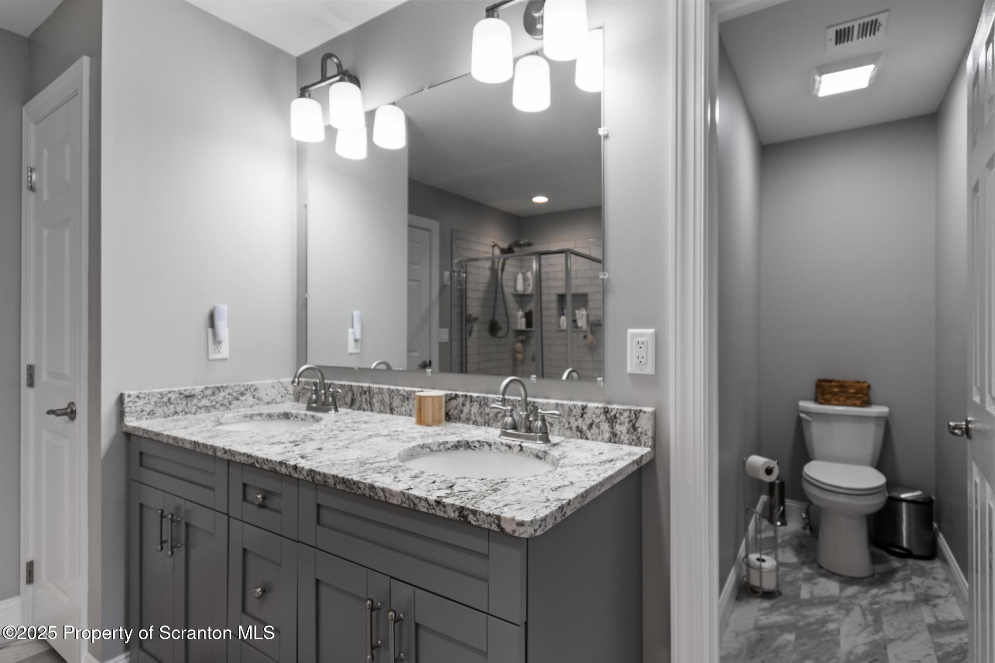 207 Carpenter Hill Road Clarks Summit, PA 18411 - Photo 25 of 54 Primary Bathroom