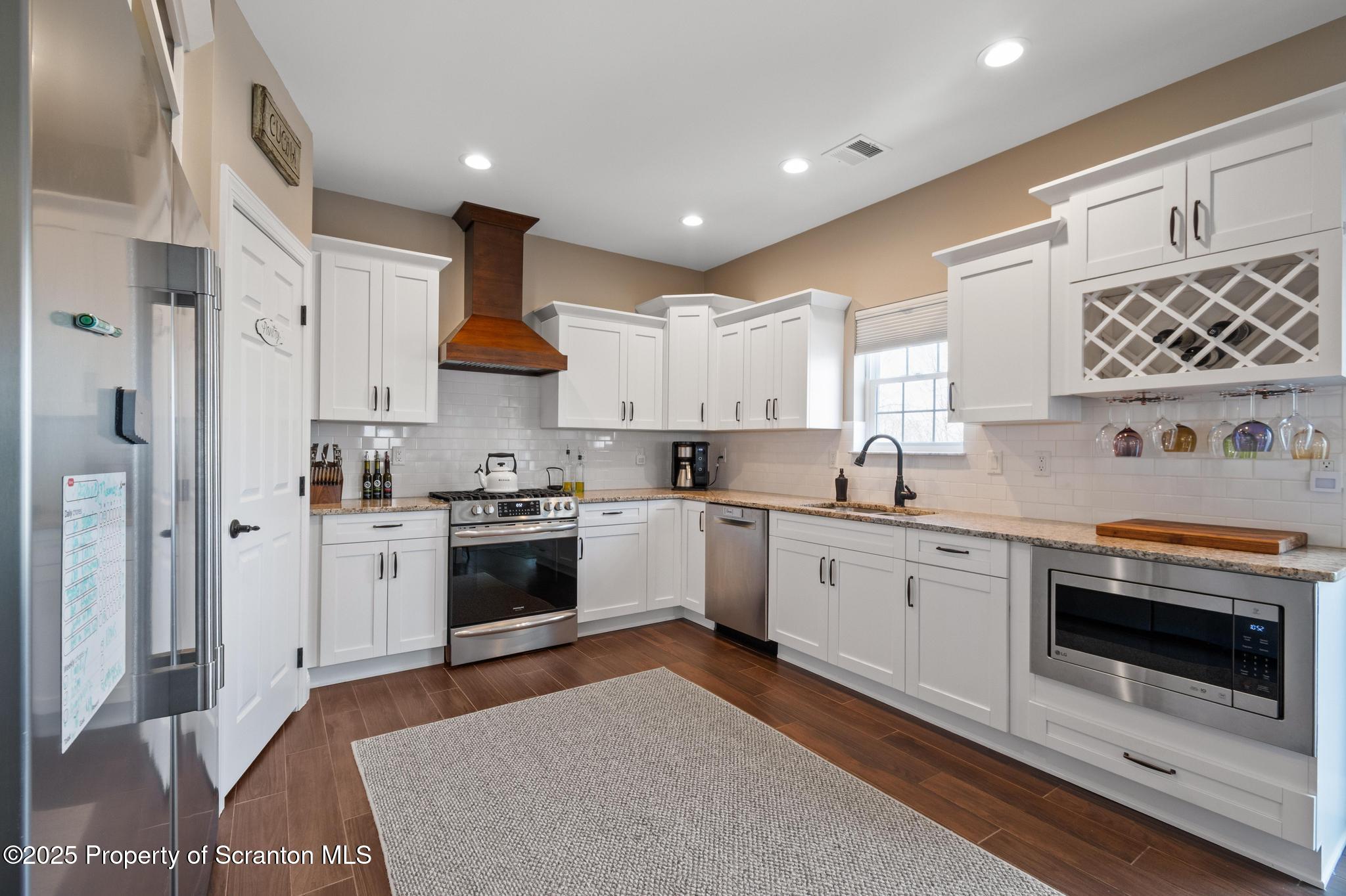 207 Carpenter Hill Road Clarks Summit, PA 18411 - Photo 4 of 54 Kitchen