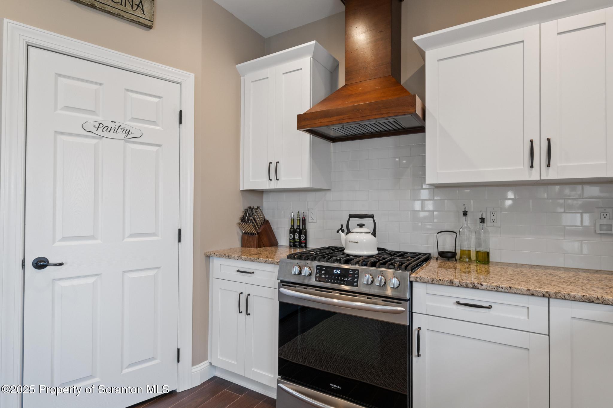 207 Carpenter Hill Road Clarks Summit, PA 18411 - Photo 7 of 54 Kitchen