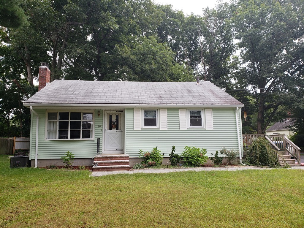 10 Sylvan Road Holbrook, MA 02343 - Photo 23 of 23 a view of a house with backyard and garden