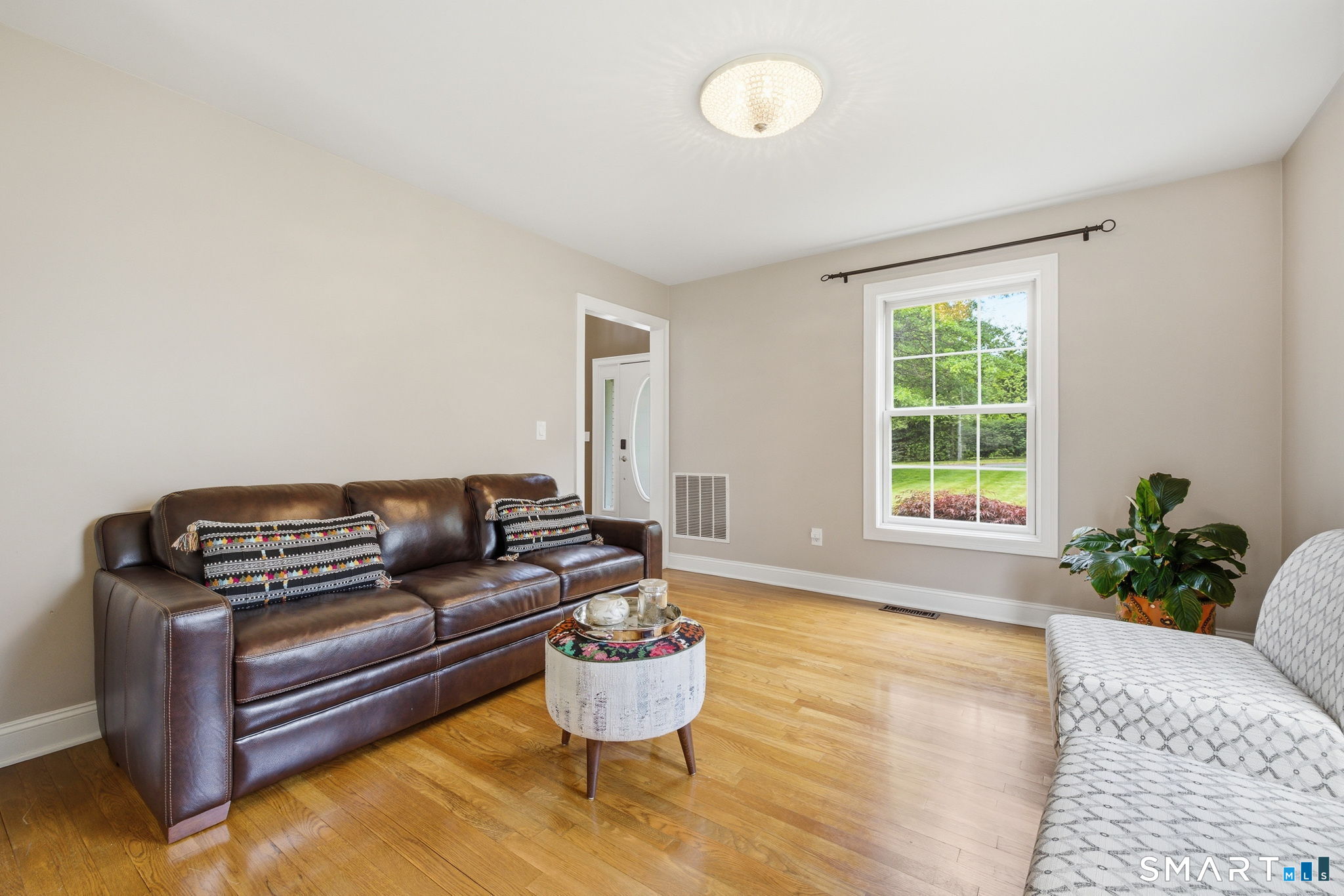 25 Chase Farm Road South Windsor, CT 06074 - Photo 6 of 40