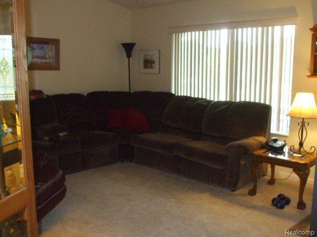 18310 Hickory Ridge Road Fenton, MI 48430 - Photo 2 of 11 18310 HICKORY RIDGE RD 001