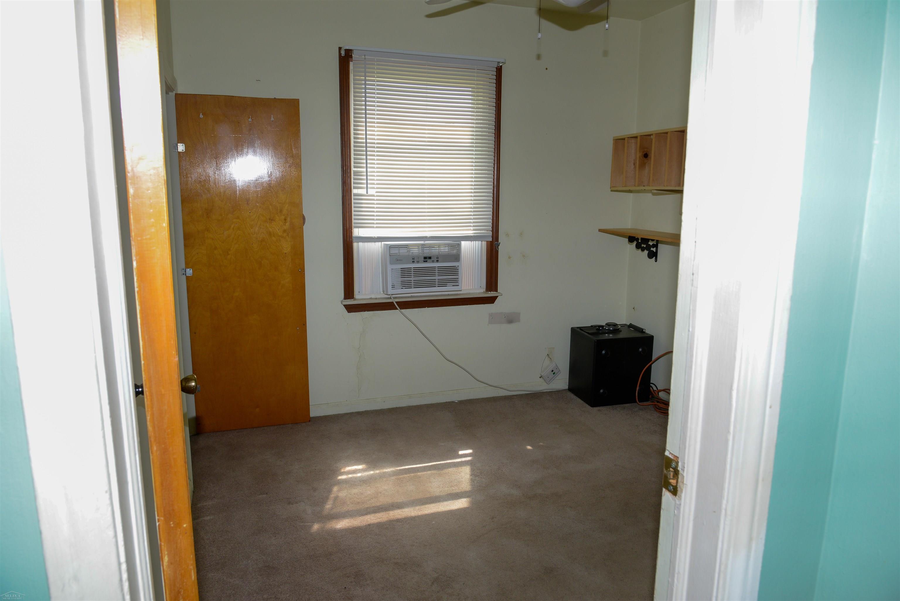 18150 Common Road Roseville, MI 48066 - Photo 29 of 49 Gallery Image 29