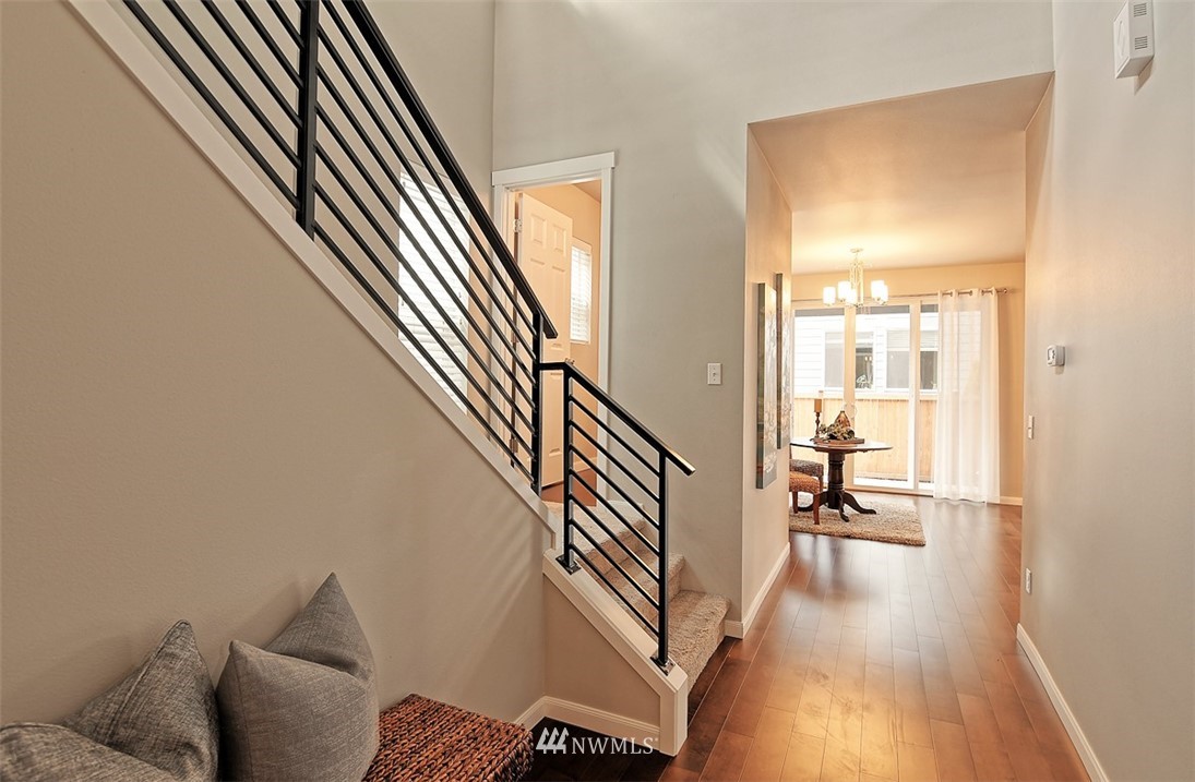 17804 36th Avenue Southeast Bothell, WA 98012 - Photo 3 of 25 Gallery Image 3