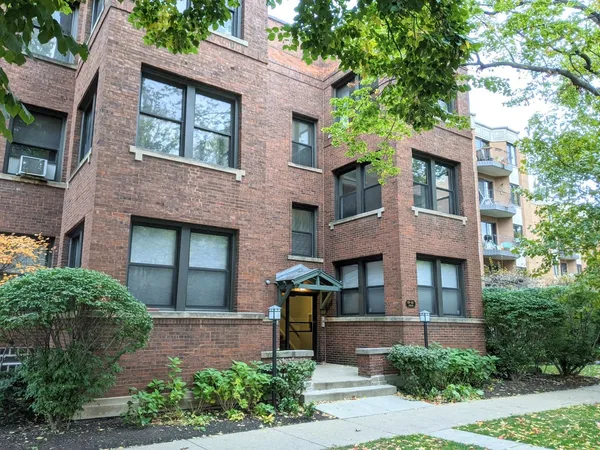 $2,200 | 837 Judson Avenue, Unit 2, Evanston, IL 60202