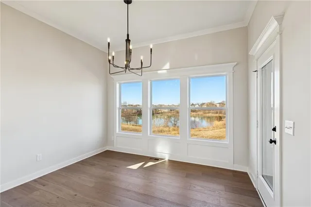 $619,900 | 9810 North Laurel Avenue, Kansas City, MO 64157