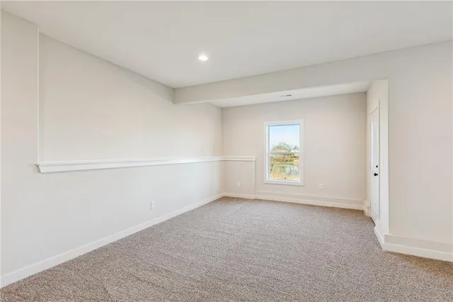 $619,900 | 9810 North Laurel Avenue, Kansas City, MO 64157