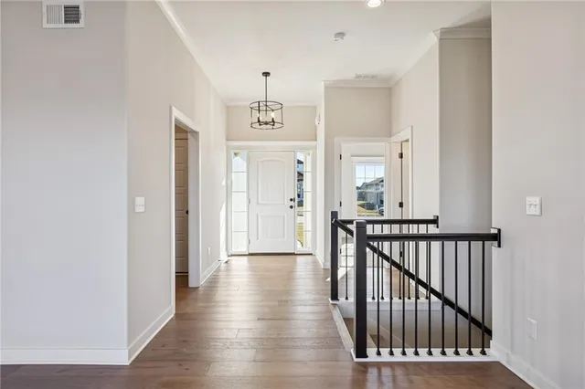 $619,900 | 9810 North Laurel Avenue, Kansas City, MO 64157