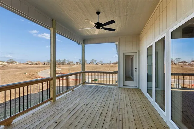 $619,900 | 9810 North Laurel Avenue, Kansas City, MO 64157