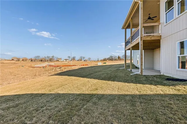 $619,900 | 9810 North Laurel Avenue, Kansas City, MO 64157