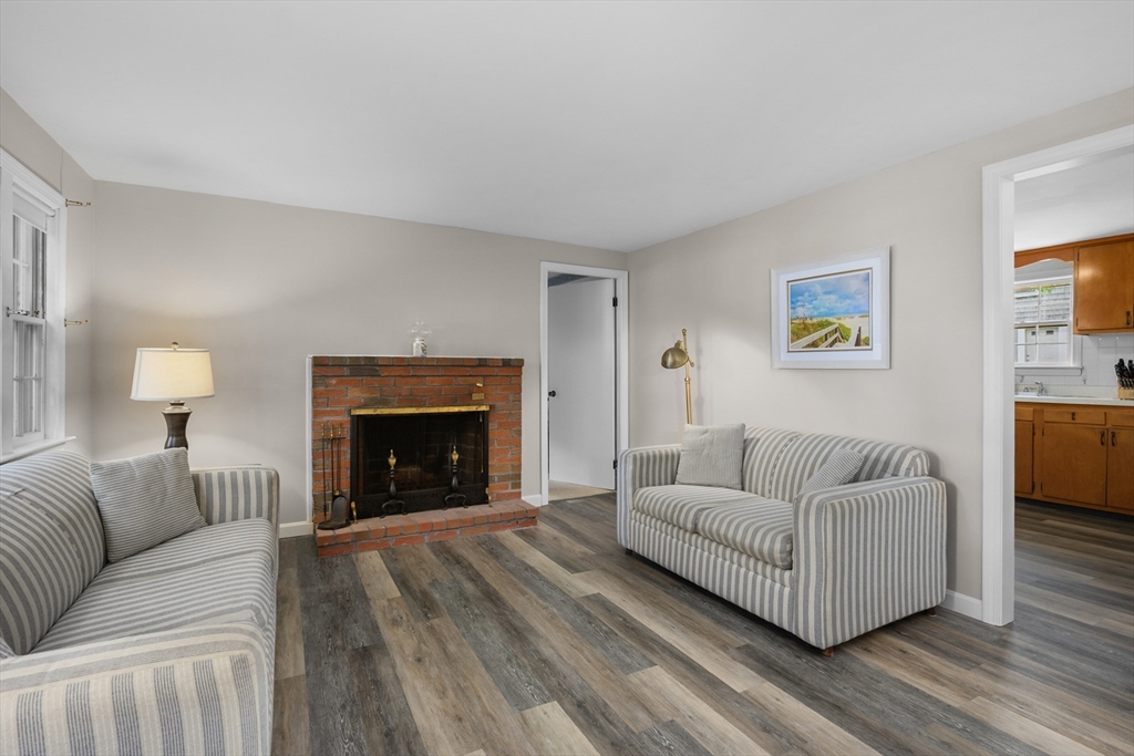 109 Harbor Hills Road Centerville, MA 02632 - Photo 7 of 42 Gallery Image 7