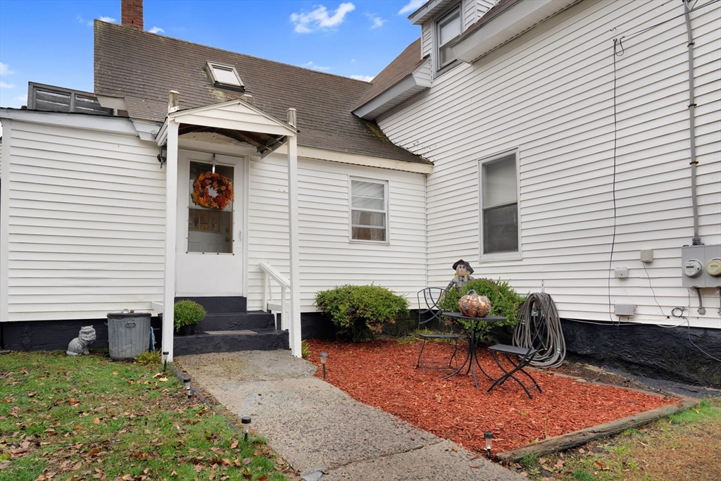 58 Maple Street Lowell, MA 01852 - Photo 2 of 6 Gallery Image 2