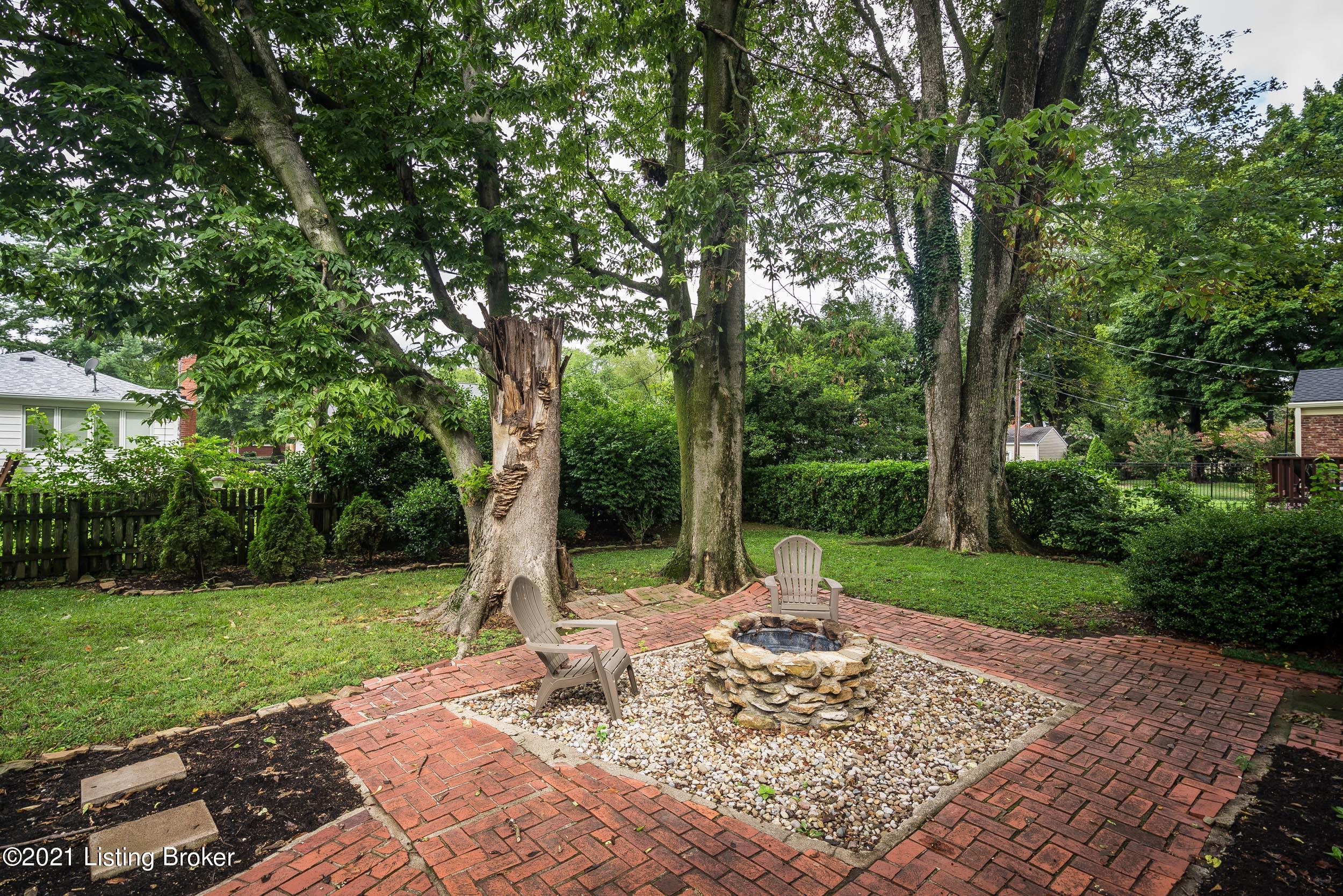 210 Brunswick Road Louisville, KY 40207 - Photo 56 of 56 210 Brunswick Road-12