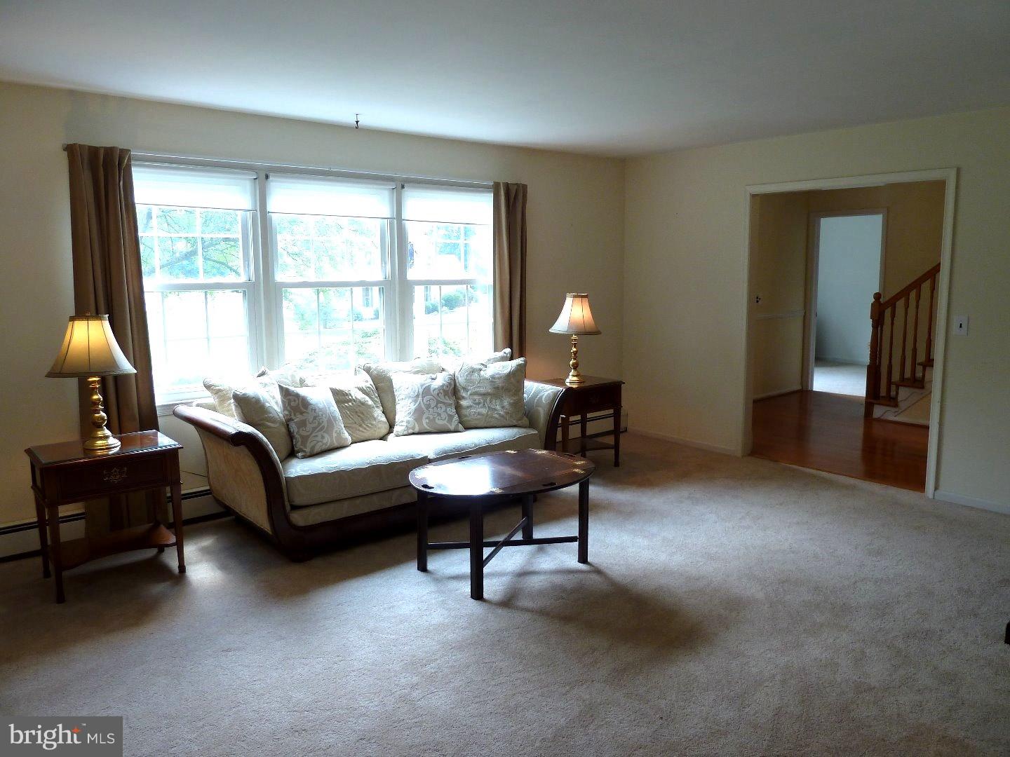 42 Pheasant Road Doylestown, PA 18901 - Photo 2 of 22 Living Room