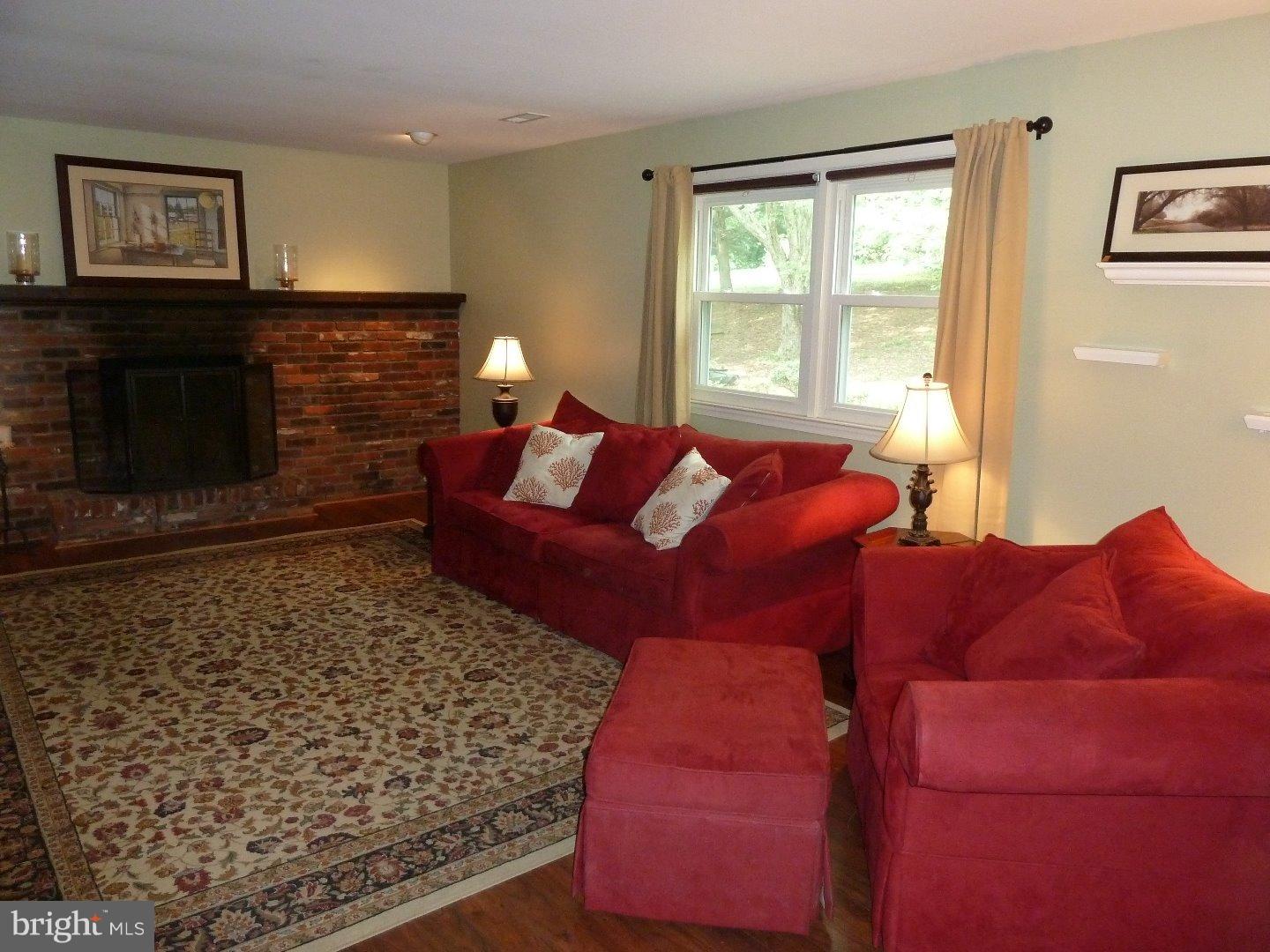 42 Pheasant Road Doylestown, PA 18901 - Photo 7 of 22 Family Room