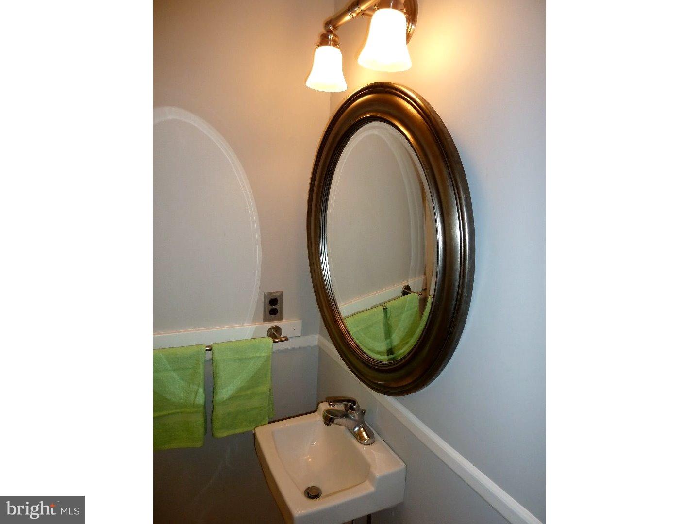 42 Pheasant Road Doylestown, PA 18901 - Photo 8 of 22 Half Bath