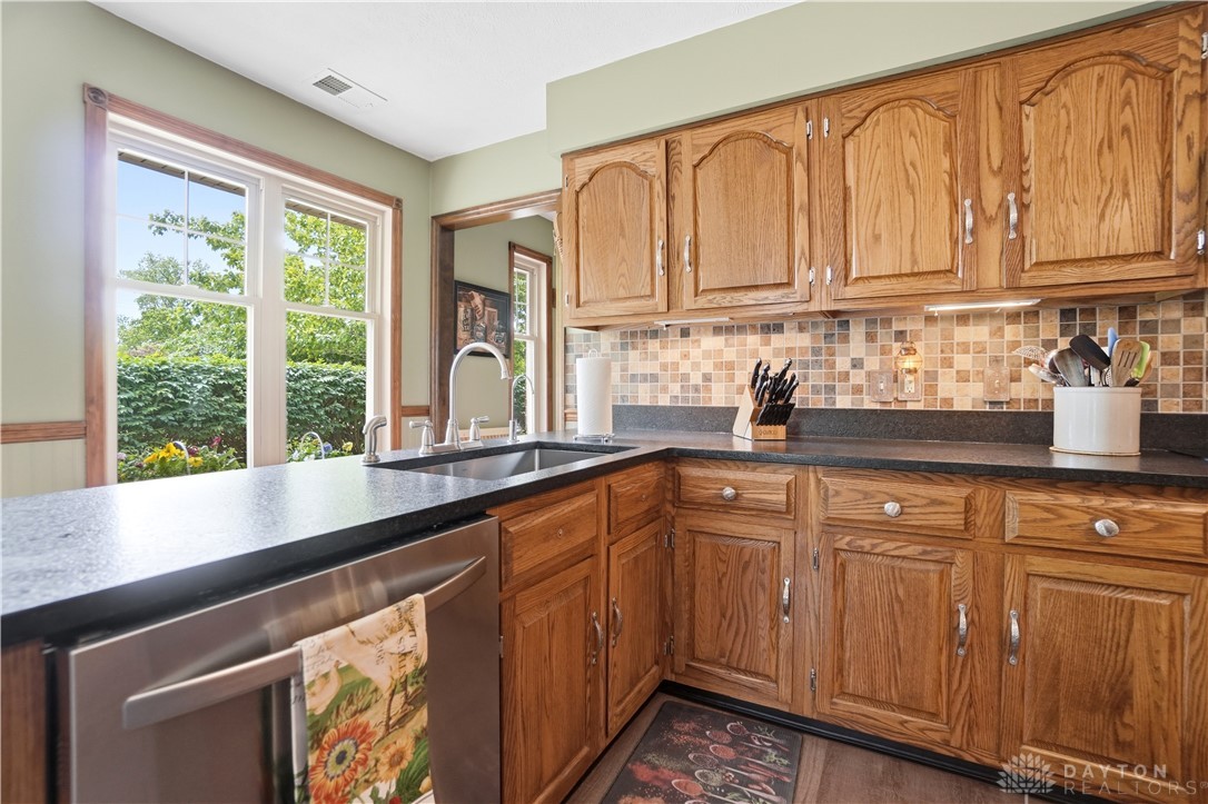 660 West Lytle-Five Points Road Springboro, OH 45066 - Photo 14 of 72