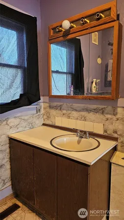 $435,000 | 423 South 34th Street, Tacoma, WA 98418