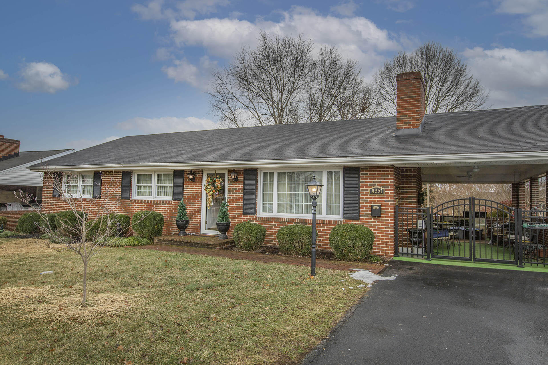 3351 Frontier Road Northwest Roanoke, VA 24012 - Photo 1 of 25 Main