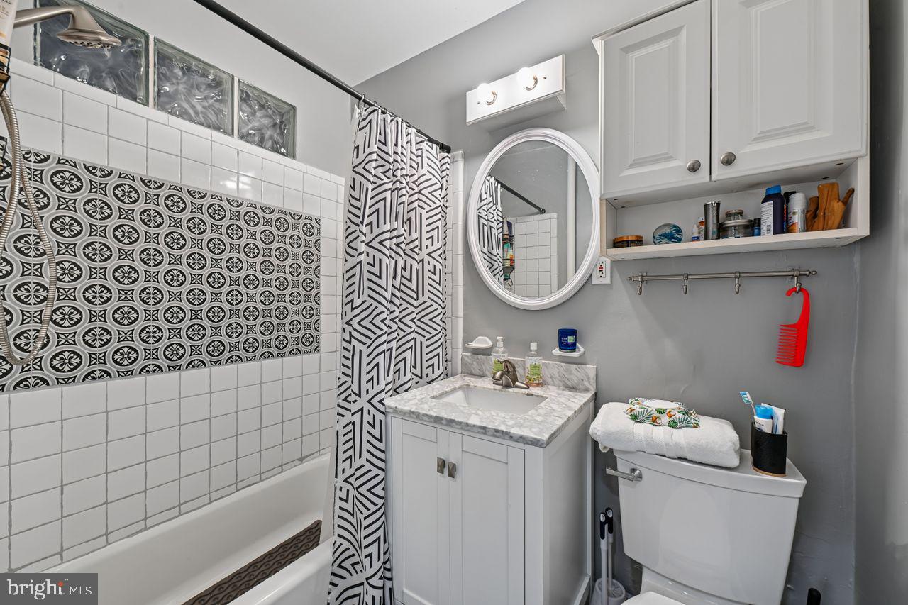 414 Seward Square Southeast, Unit 104 Washington, DC 20003 - Photo 17 of 33