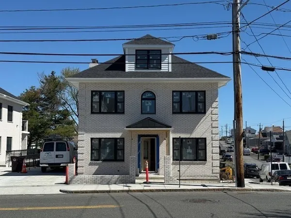 $4,250 | 243 Malden Street, Unit 2, Revere, MA 02151
