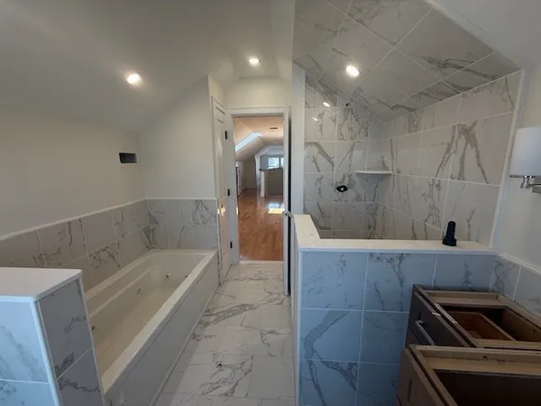 $4,250 | 243 Malden Street, Unit 2, Revere, MA 02151