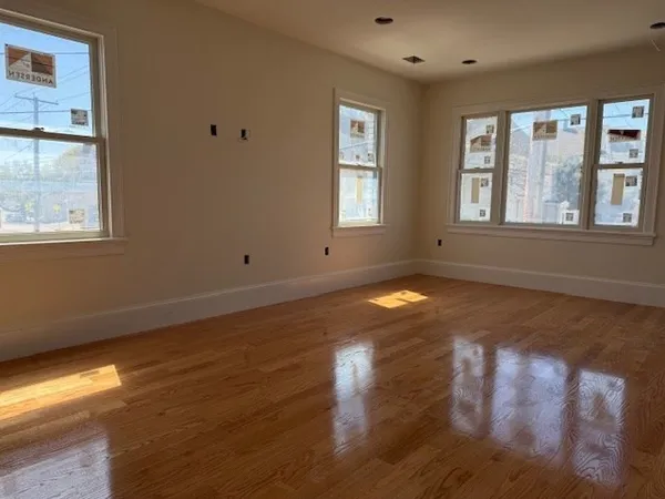 $4,250 | 243 Malden Street, Unit 2, Revere, MA 02151