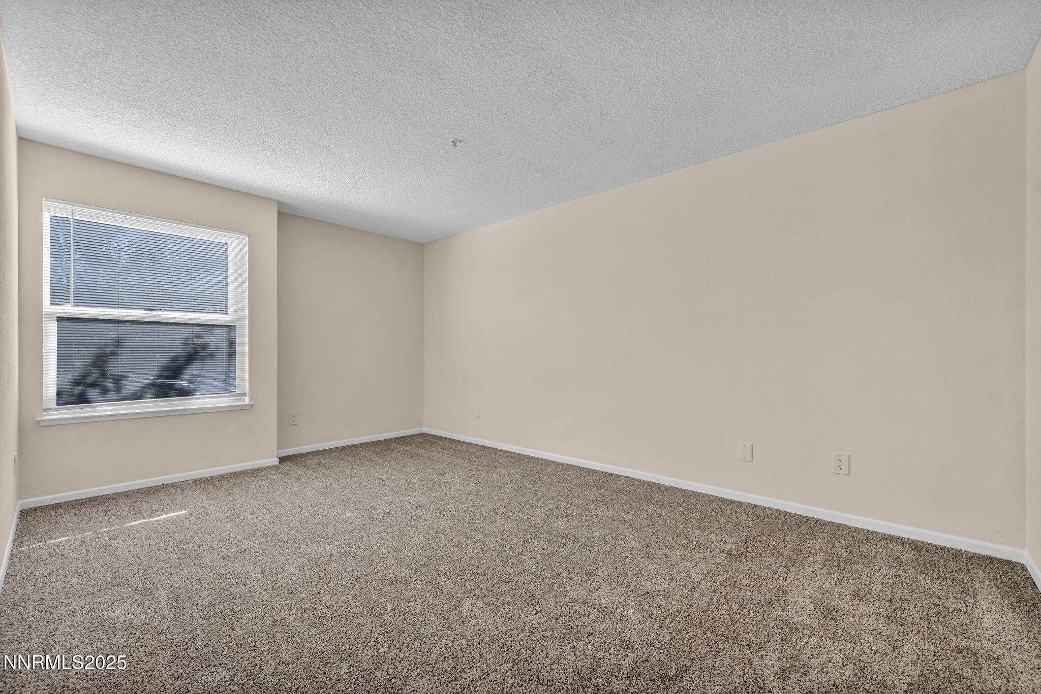 3095 Lakeside Drive, Unit 102 Reno, NV 89509 - Photo 16 of 31 24-web-or-mls-3095-lakeside-dr-102