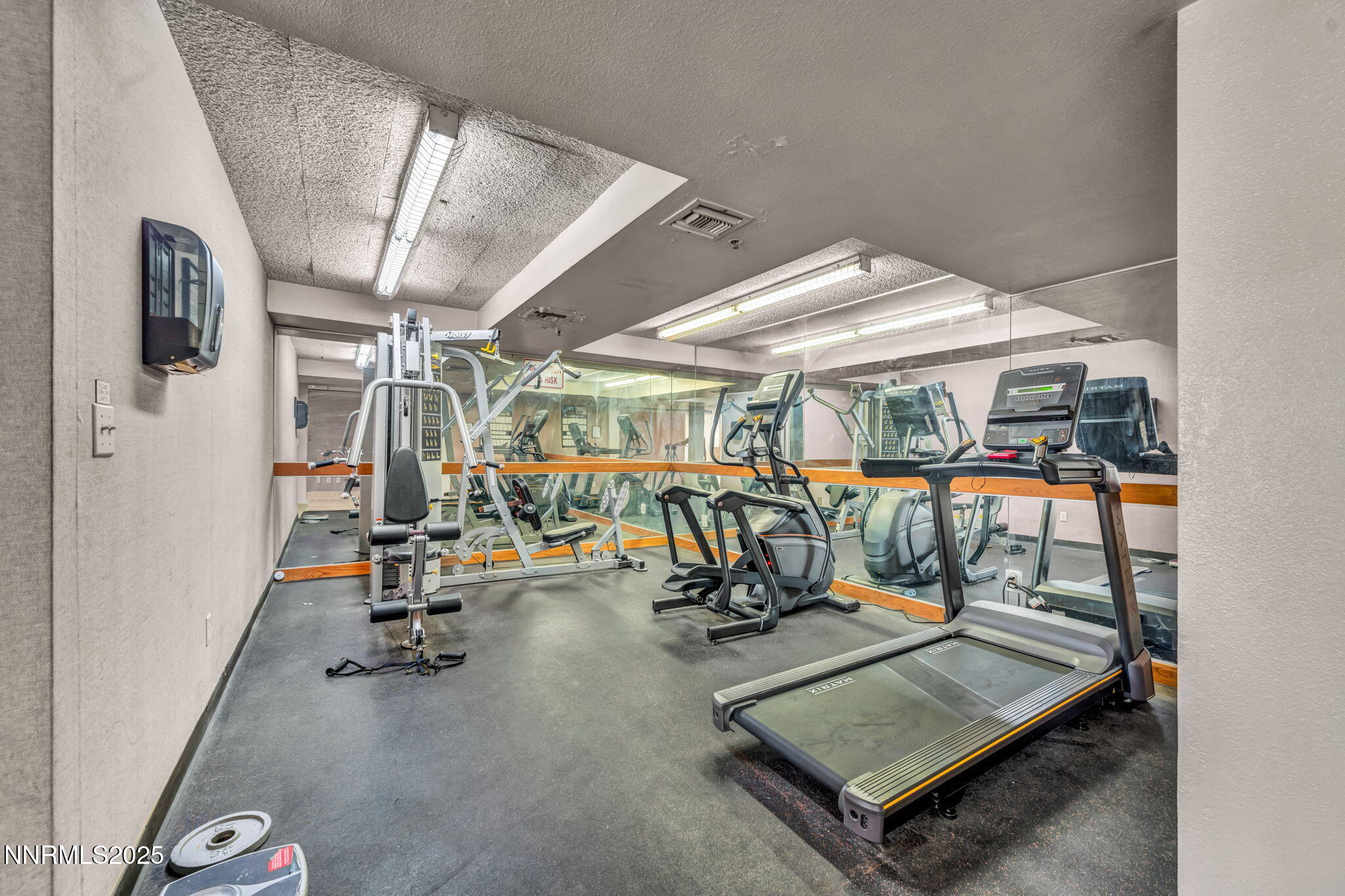 3095 Lakeside Drive, Unit 102 Reno, NV 89509 - Photo 27 of 31 6-web-or-mls-3095-lakeside-dr-102