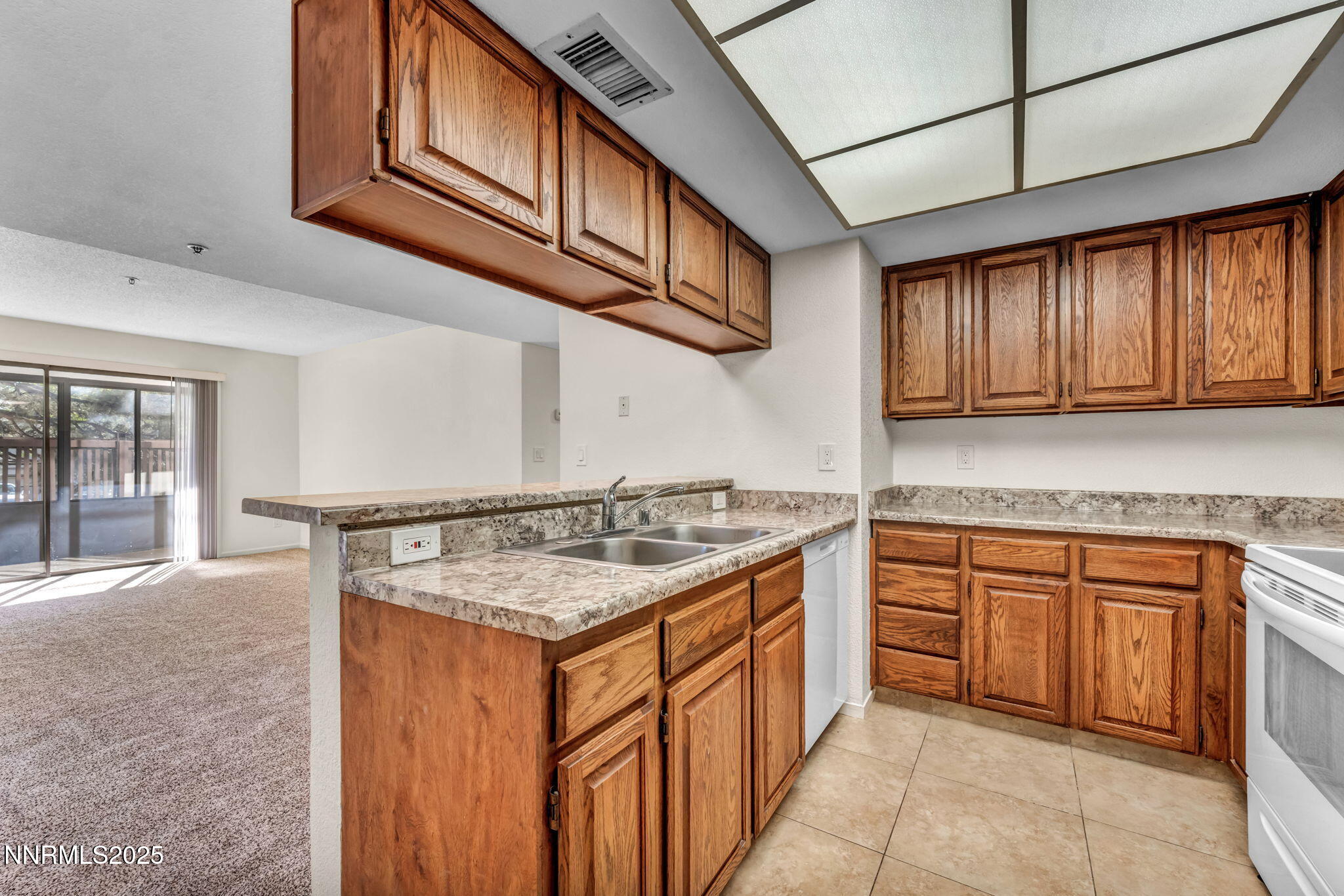 3095 Lakeside Drive, Unit 102 Reno, NV 89509 - Photo 5 of 31 13-web-or-mls-3095-lakeside-dr-102
