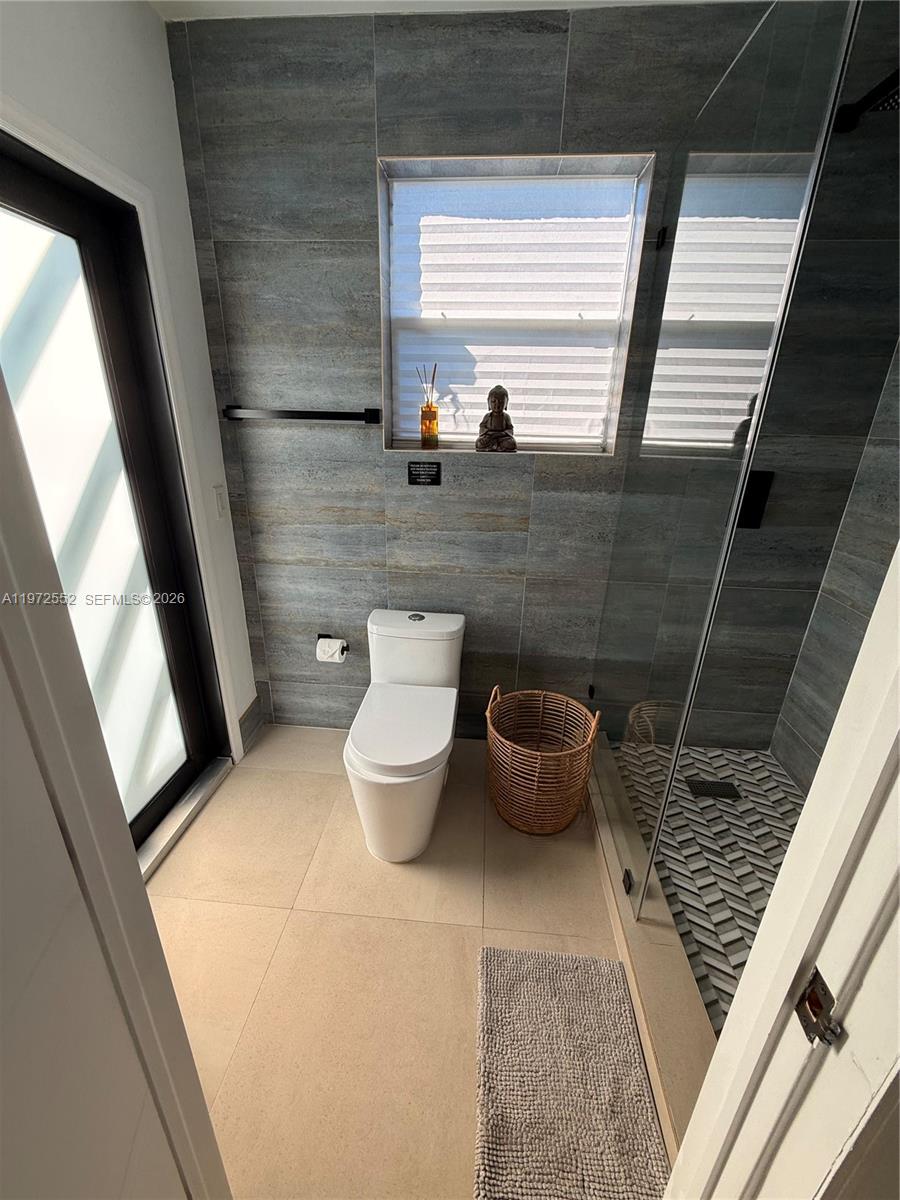 5648 Southwest 5th Terrace Miami, FL 33134 - Photo 16 of 19