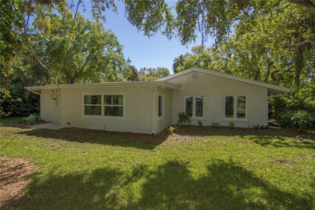 365 Fiddlewood Road Vero Beach, FL 32963 - Photo 28 of 36 Gallery Image 28