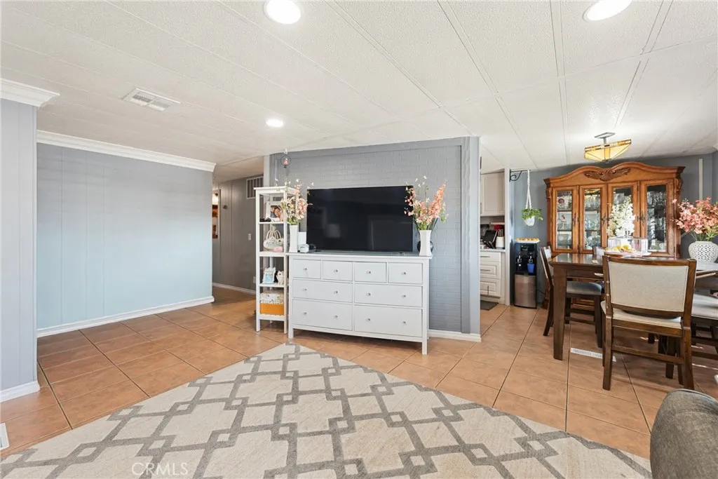 1025 South Riverside Avenue, Unit 121 Rialto, CA 92376 - Photo 6 of 25 Gallery Image 6