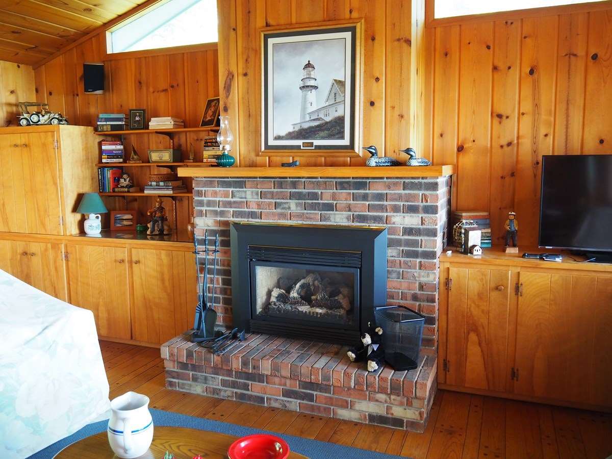 5350 West Cove Road Honor, MI 49640 - Photo 5 of 38 1847326-4.JPG