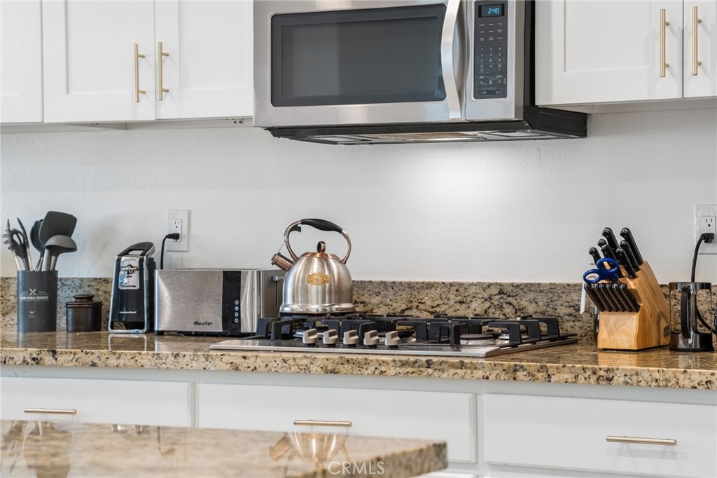 12023 Knoefler Drive Riverside, CA 92505 - Photo 12 of 56