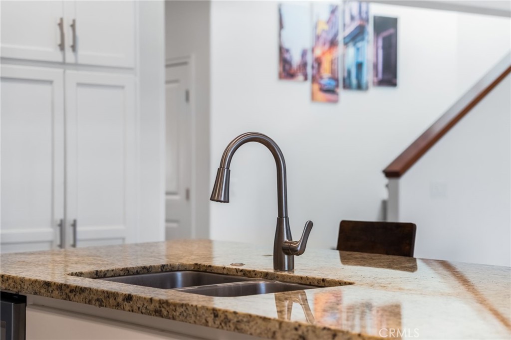 12023 Knoefler Drive Riverside, CA 92505 - Photo 13 of 56