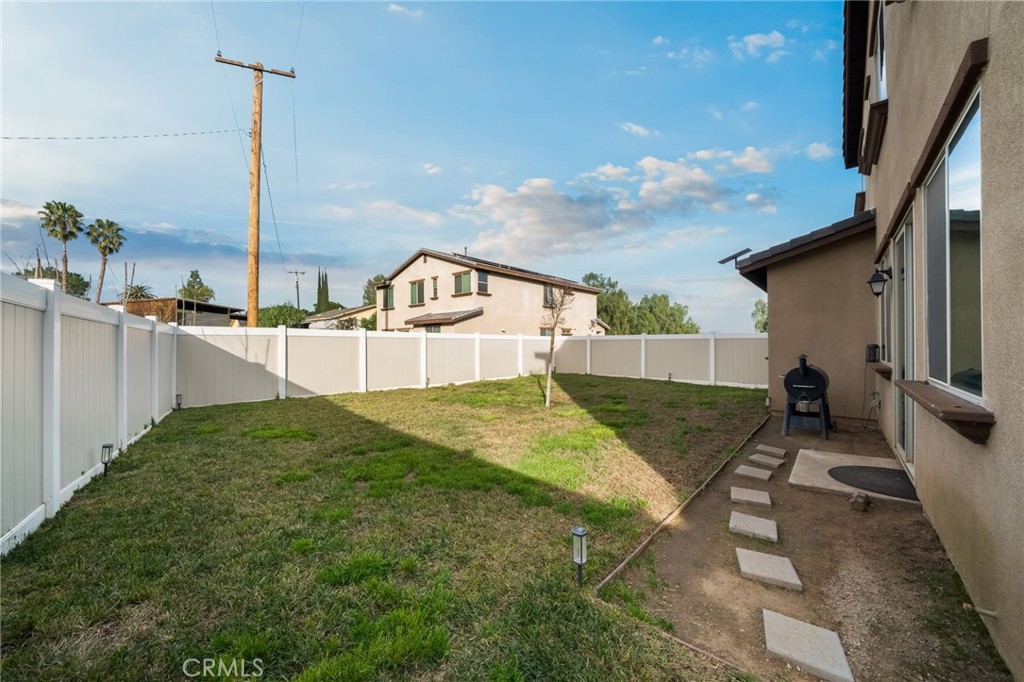 12023 Knoefler Drive Riverside, CA 92505 - Photo 41 of 56