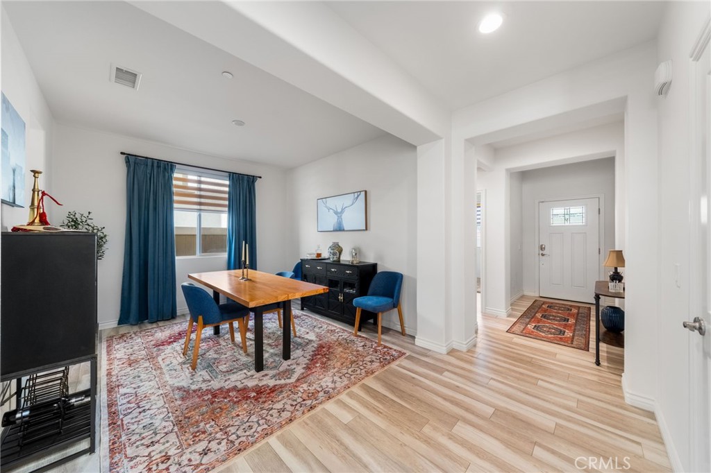 12023 Knoefler Drive Riverside, CA 92505 - Photo 7 of 56