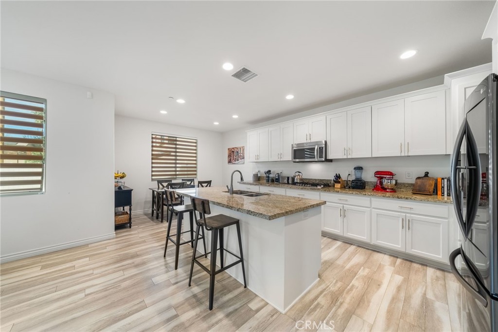 12023 Knoefler Drive Riverside, CA 92505 - Photo 10 of 56